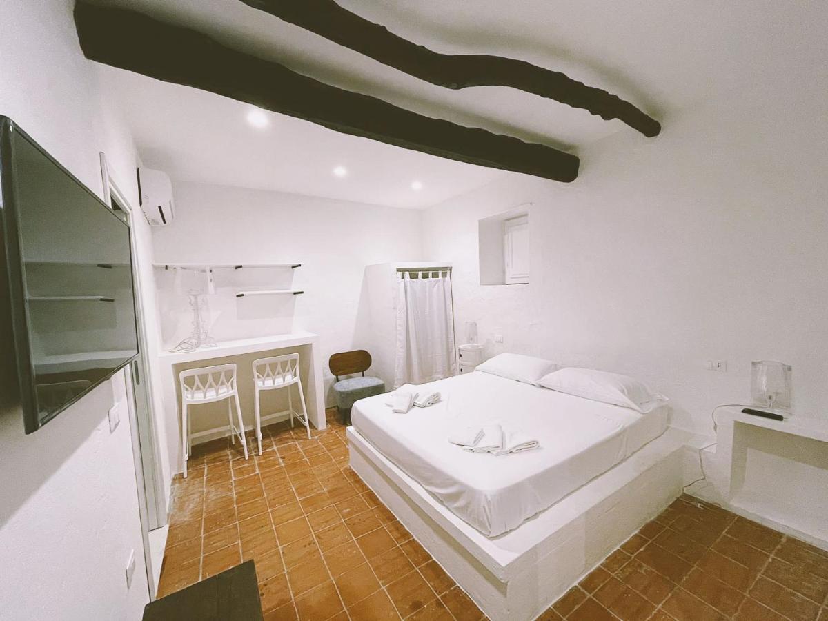 La Casa Del Nespolo Bed and Breakfast Capo dʼOrlando Εξωτερικό φωτογραφία